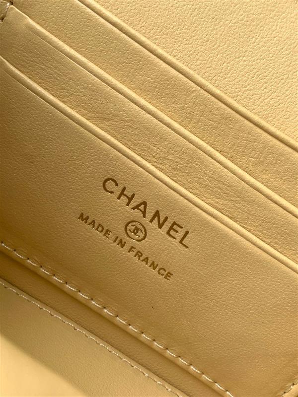 2026127215530555 600